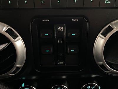 2015 Jeep Wrangler Unlimited 4WD 4dr Sahara