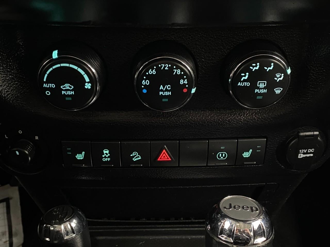 2015 Jeep Wrangler Unlimited 4WD 4dr Sahara