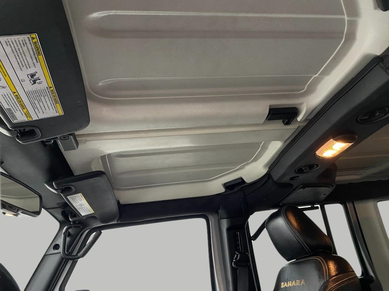 2015 Jeep Wrangler Unlimited 4WD 4dr Sahara