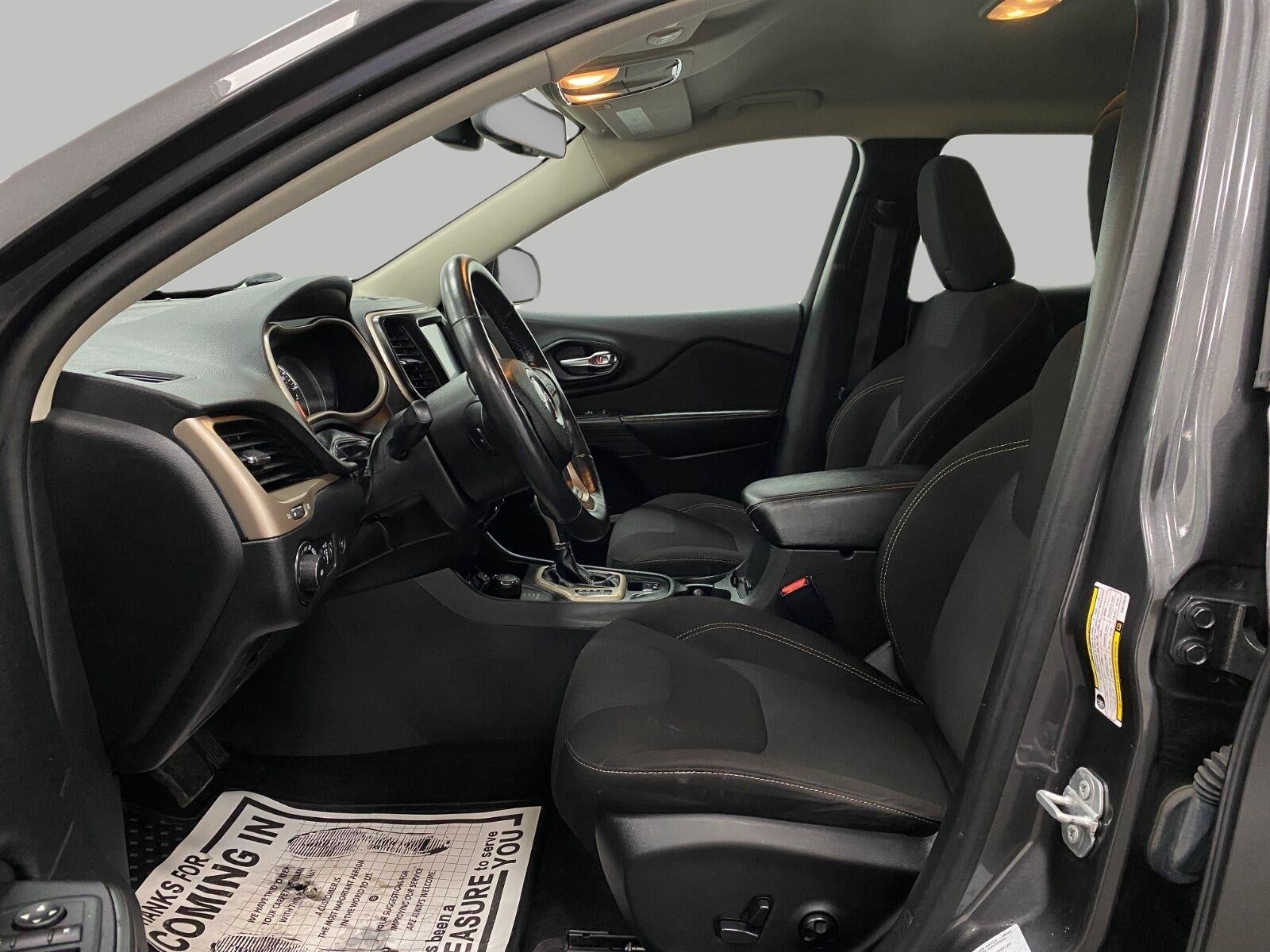 2016 Jeep Cherokee 4WD 4dr Altitude