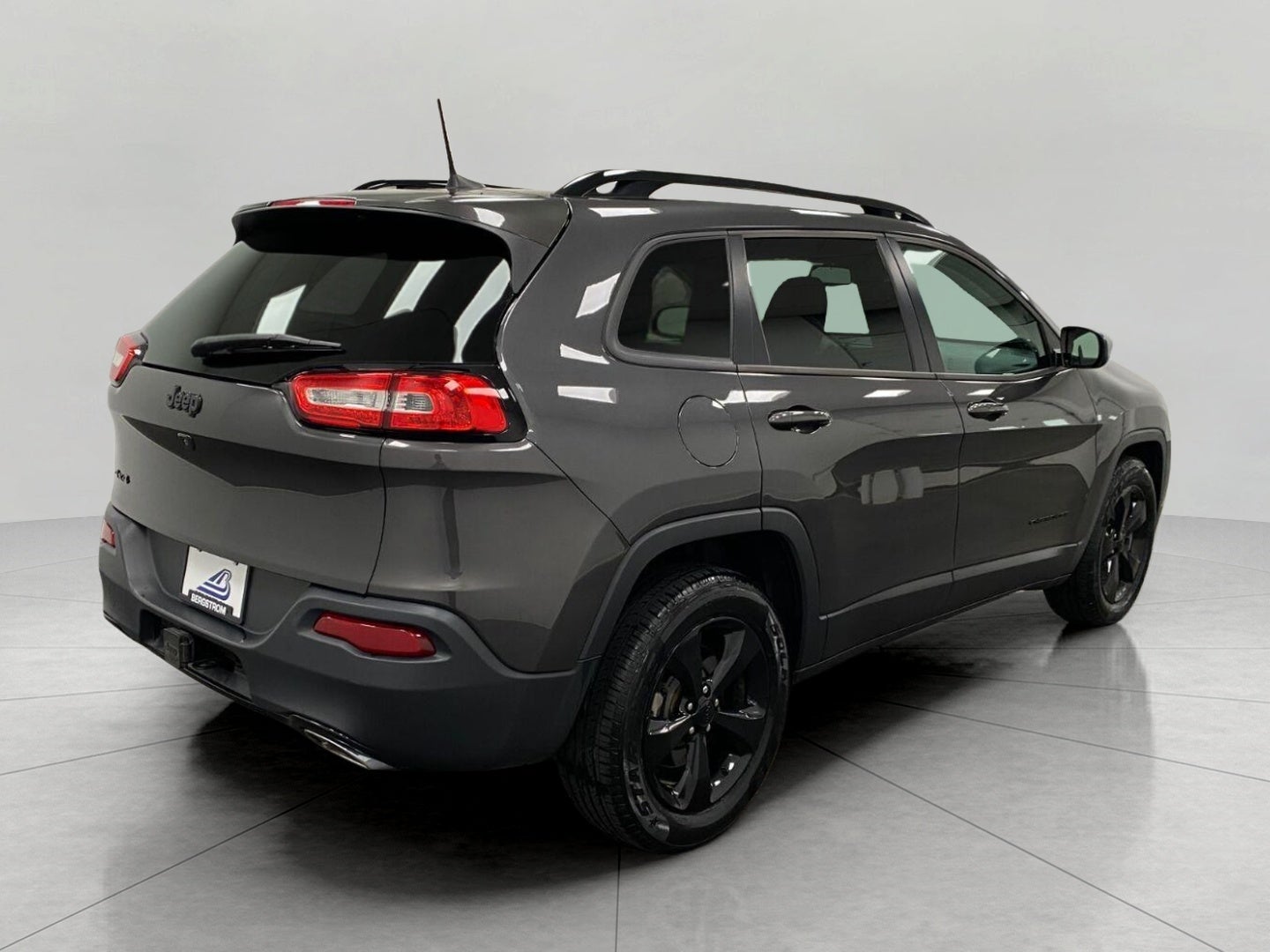 2016 Jeep Cherokee 4WD 4dr Altitude