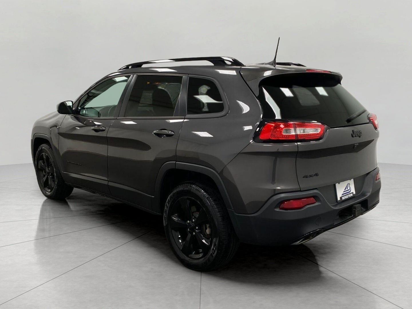 2016 Jeep Cherokee 4WD 4dr Altitude