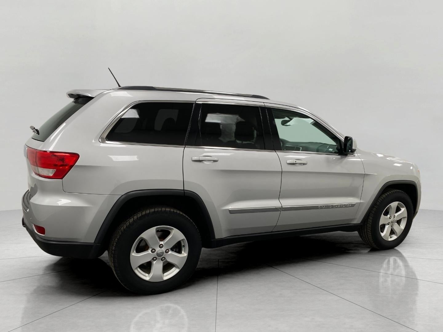 2013 Jeep Grand Cherokee 4WD 4dr Laredo