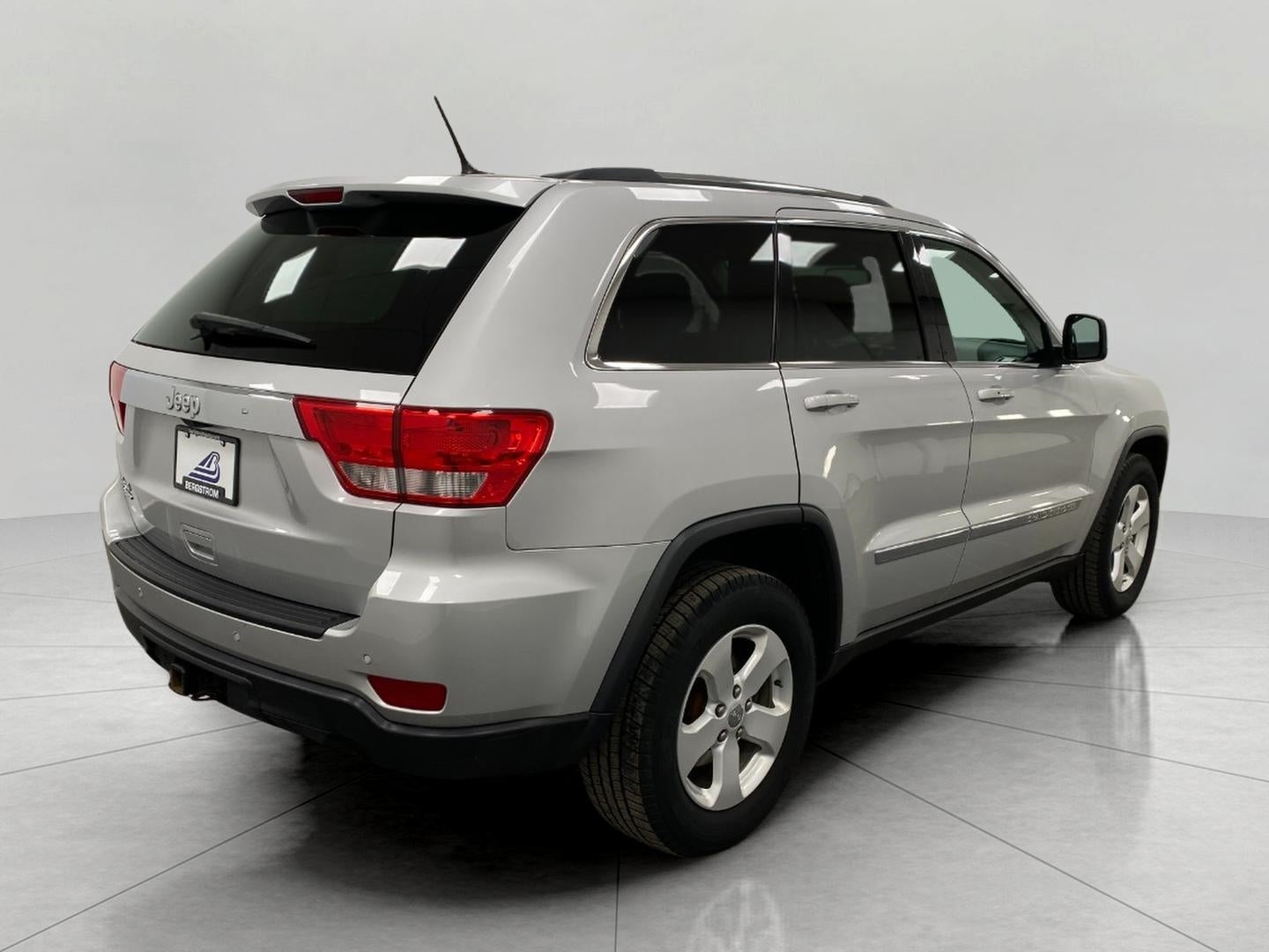 2013 Jeep Grand Cherokee 4WD 4dr Laredo