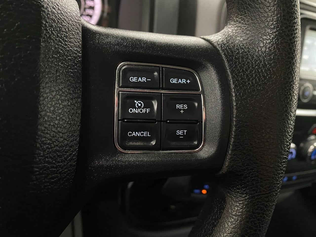 2017 RAM 1500 Express 4x4 Quad Cab 6'4 Box