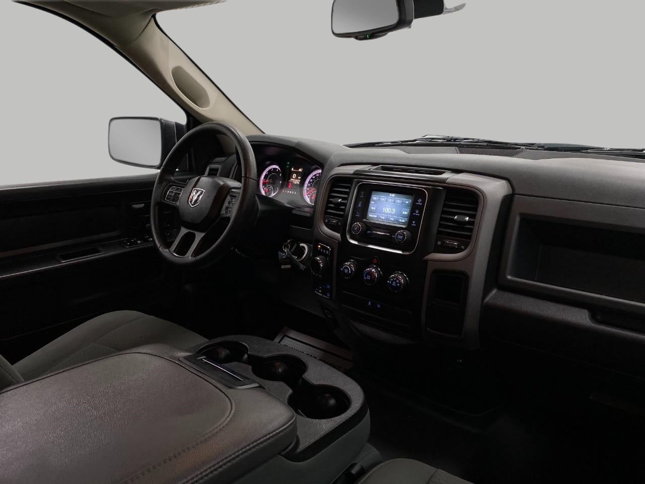 2017 RAM 1500 Express 4x4 Quad Cab 6'4 Box