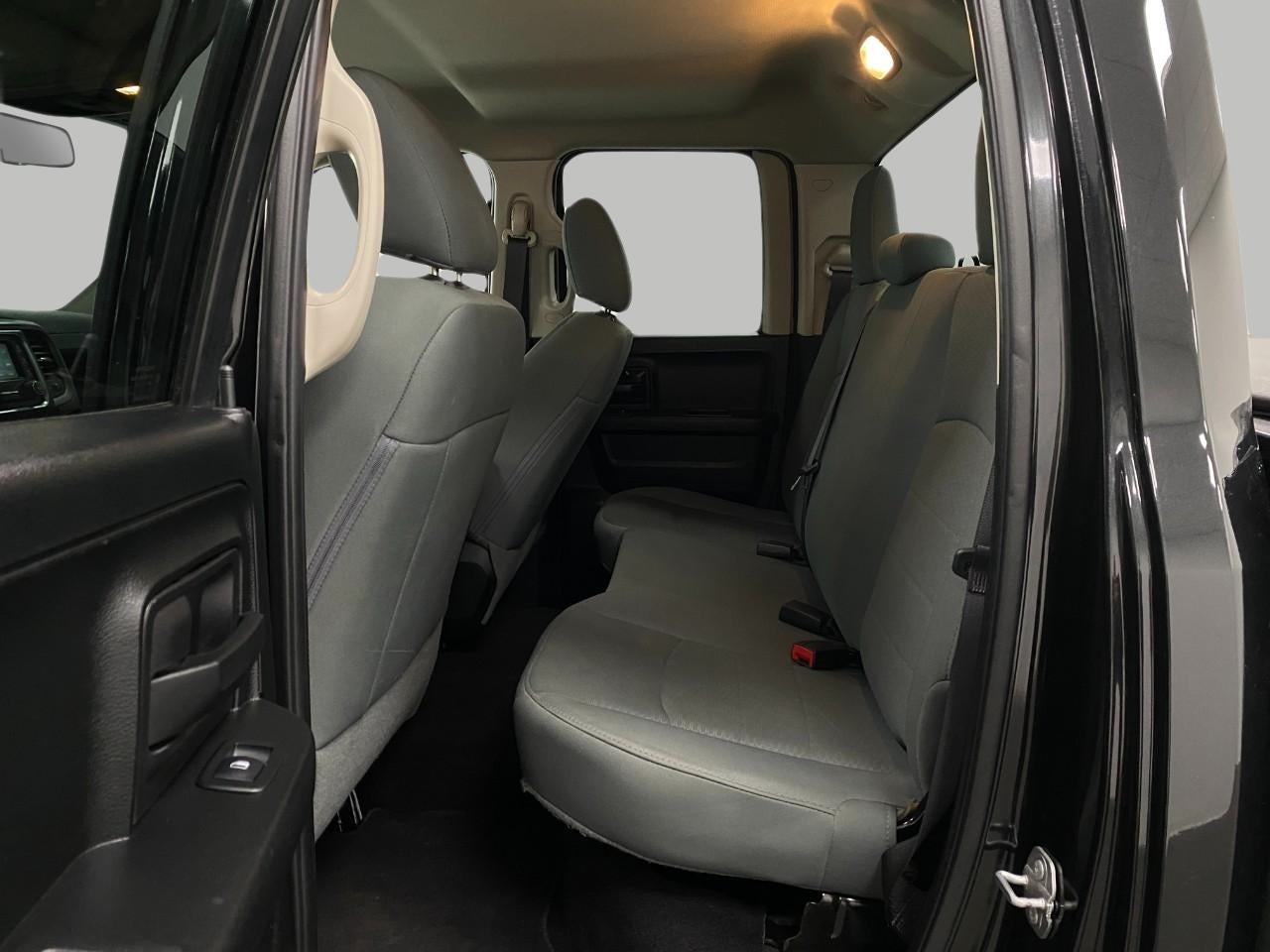 2017 RAM 1500 Express 4x4 Quad Cab 6'4 Box