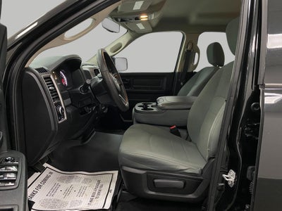 2017 RAM 1500 Express 4x4 Quad Cab 6'4 Box