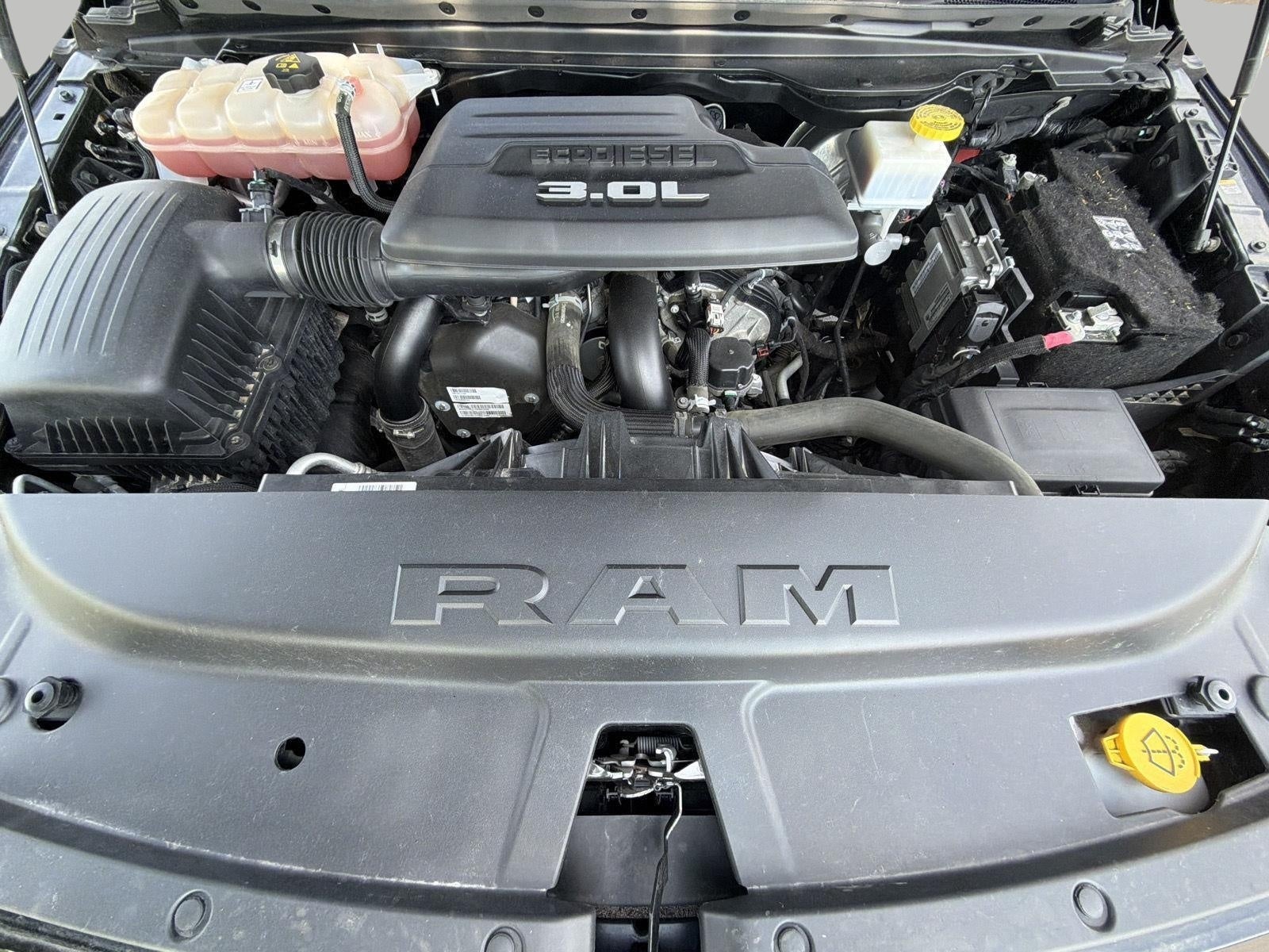 2023 RAM 1500 Lone Star 4x4 Crew Cab 5'7 Box