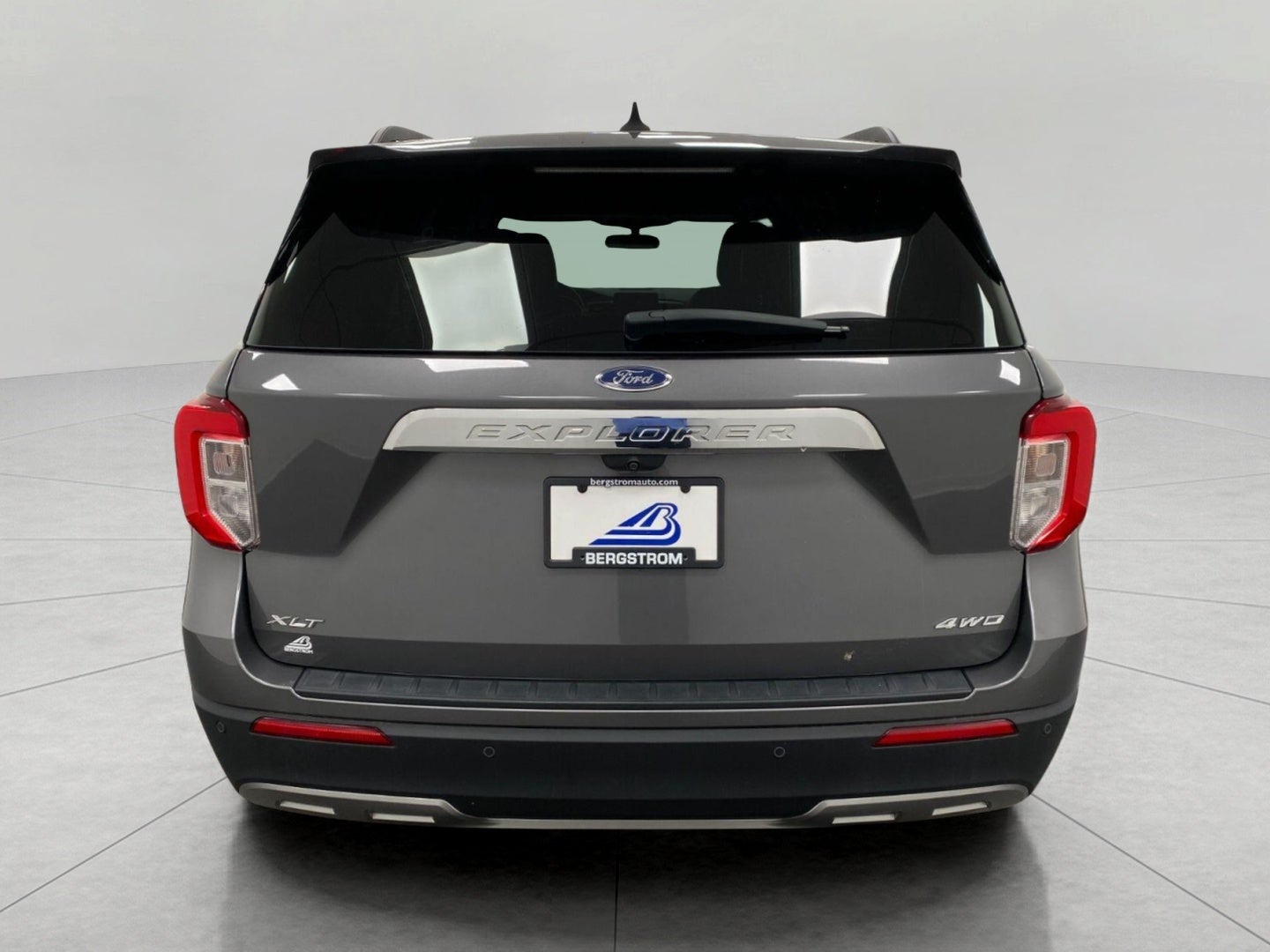 2023 Ford Explorer XLT 4WD