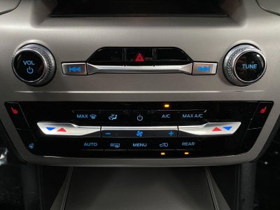 2024 Ford Explorer XLT 4WD