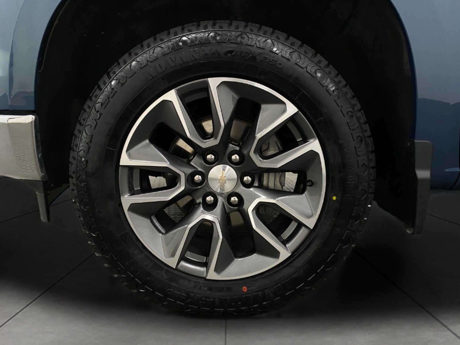 2024 Chevrolet SILVERADO 1500 LT