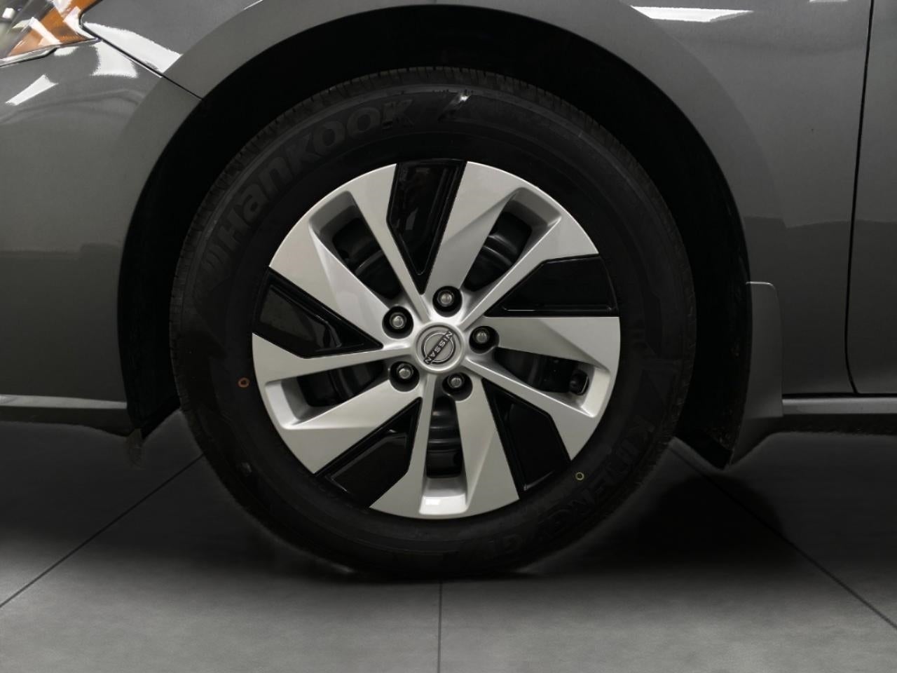 2025 Nissan Altima S FWD