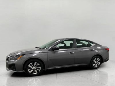 2025 Nissan Altima S FWD