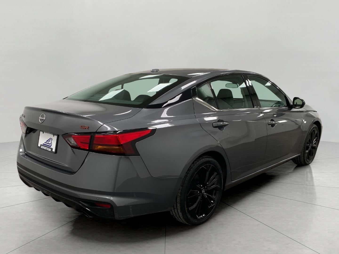 2024 Nissan Altima 2.5 SR Sedan