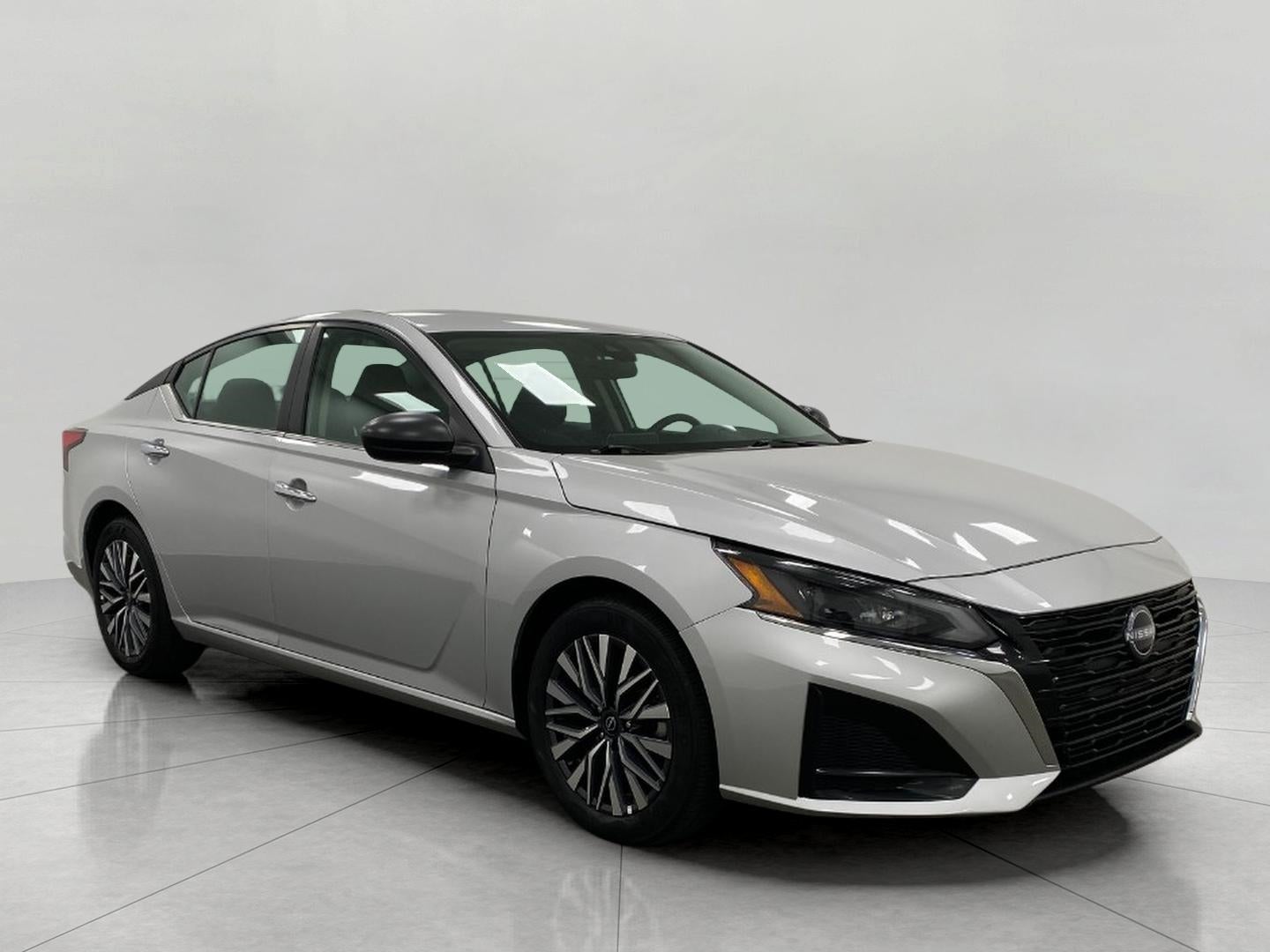 2025 Nissan Altima 2.5 SV's photo