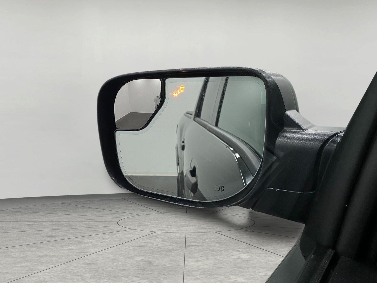2023 Nissan Titan 4x4 Crew Cab PRO-4X
