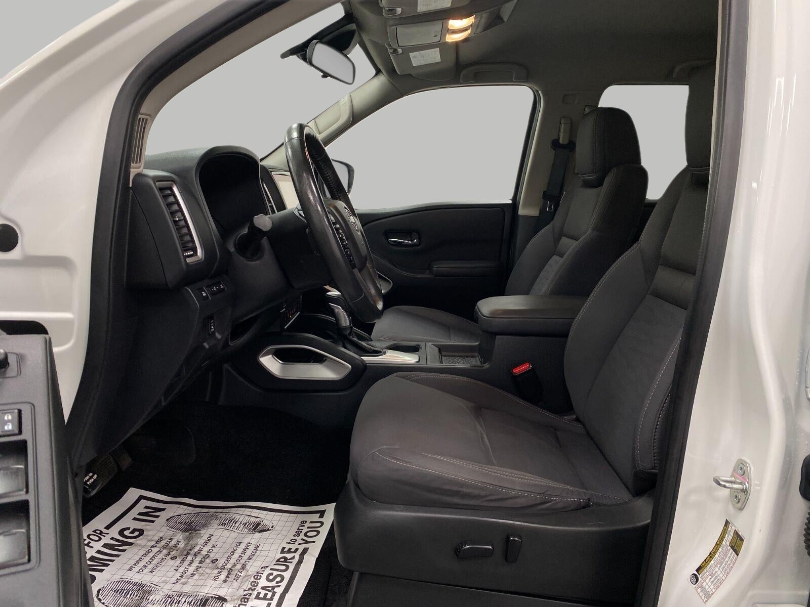 2023 Nissan Frontier Crew Cab 4x4 SV Auto