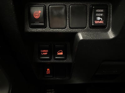 2023 Nissan Frontier Crew Cab 4x4 SV Auto