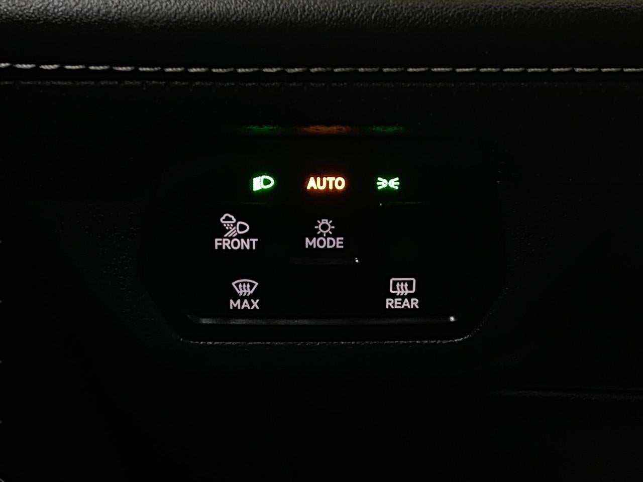 2024 Volkswagen Atlas Cross Sport 2.0T SE w/Technology 4MOTION