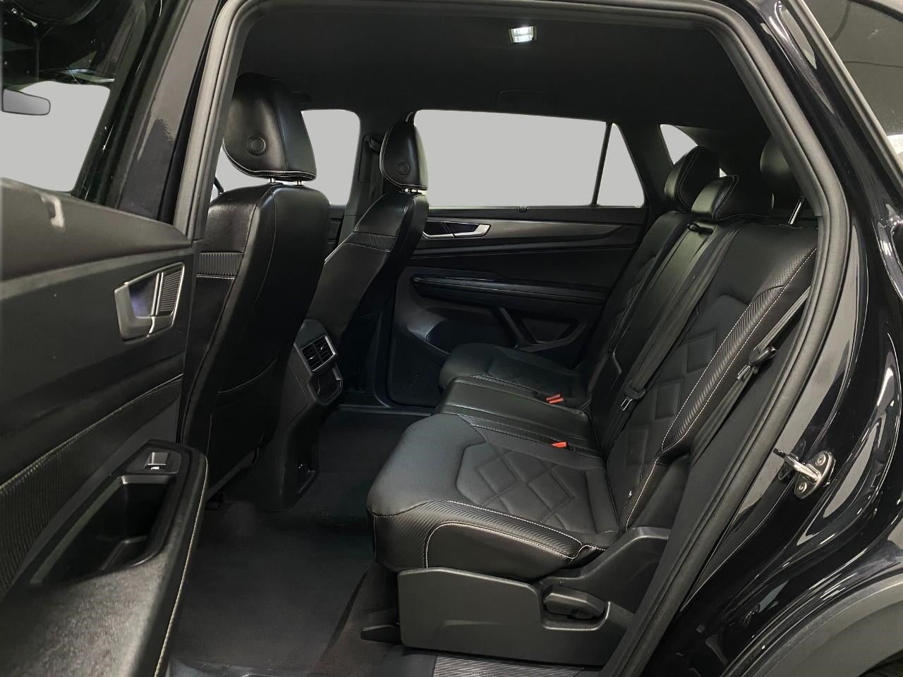 2024 Volkswagen Atlas Cross Sport 2.0T SE w/Technology 4MOTION