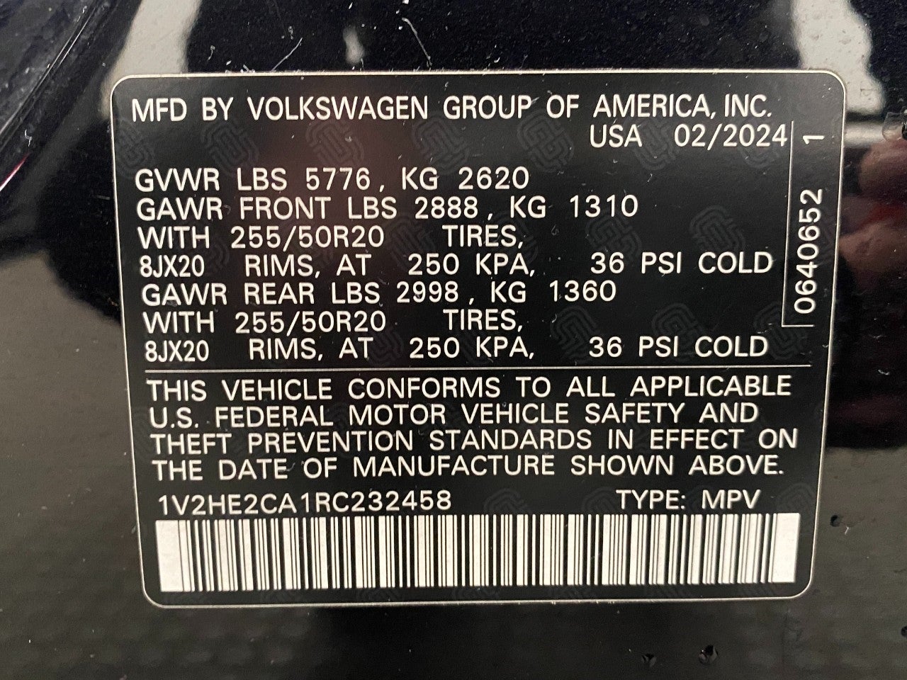 2024 Volkswagen Atlas Cross Sport 2.0T SE w/Technology 4MOTION