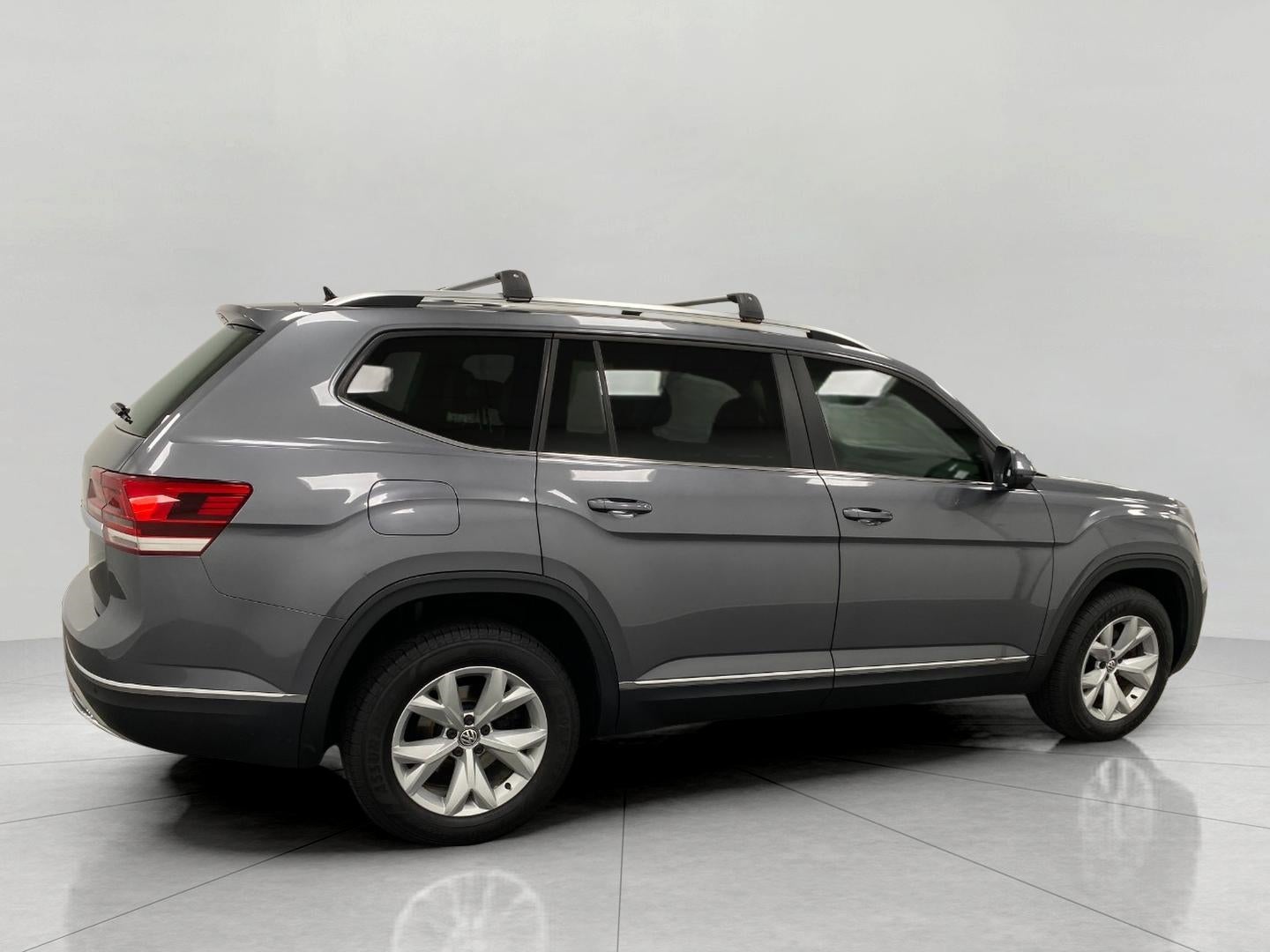 Used 2018 Volkswagen Atlas SEL with VIN 1V2MR2CA9JC502902 for sale in Appleton, WI