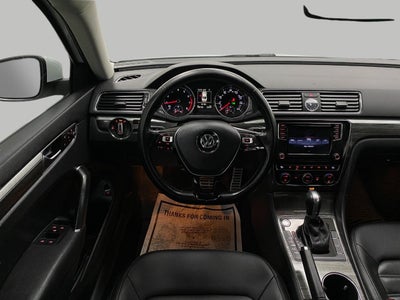 2017 Volkswagen Passat 1.8T SEL Premium Auto