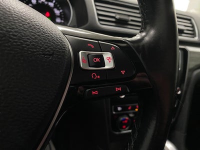 2017 Volkswagen Passat 1.8T SEL Premium Auto