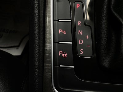 2017 Volkswagen Passat 1.8T SEL Premium Auto