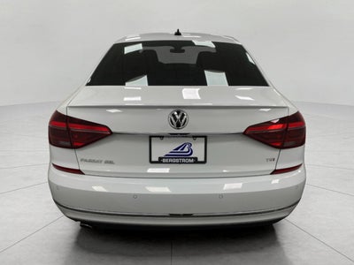 2017 Volkswagen Passat 1.8T SEL Premium Auto