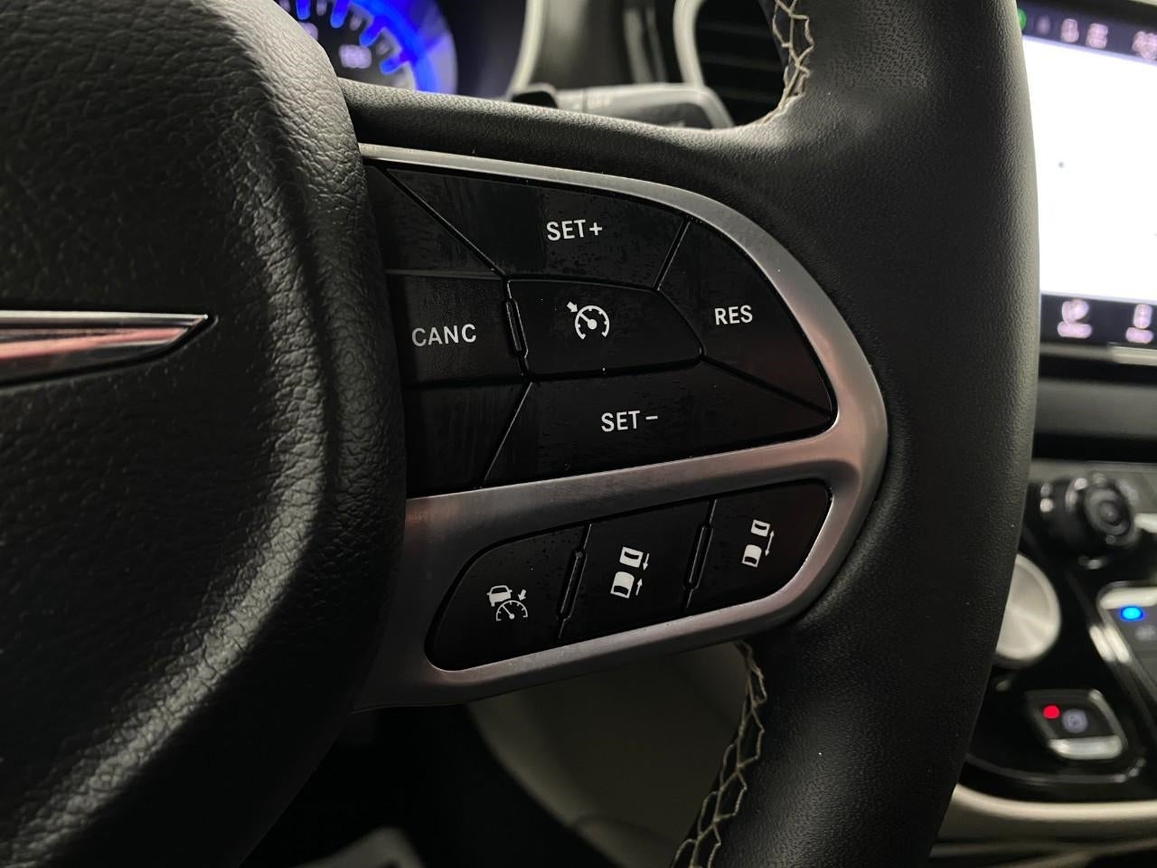 2024 Chrysler Pacifica Touring L FWD