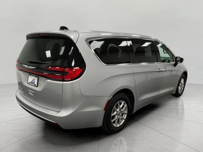 2024 Chrysler Pacifica Touring L FWD