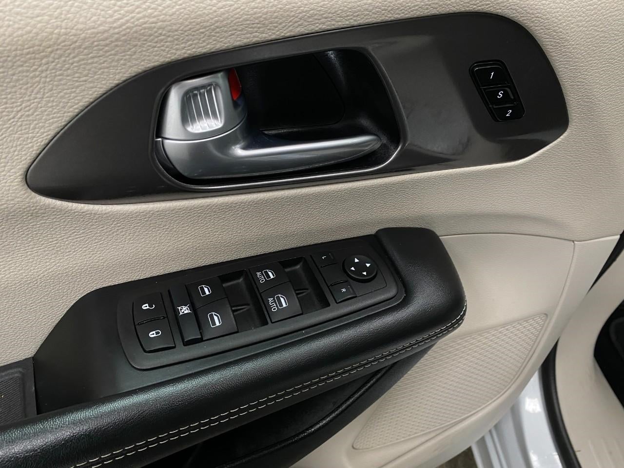 2024 Chrysler Pacifica Touring L FWD