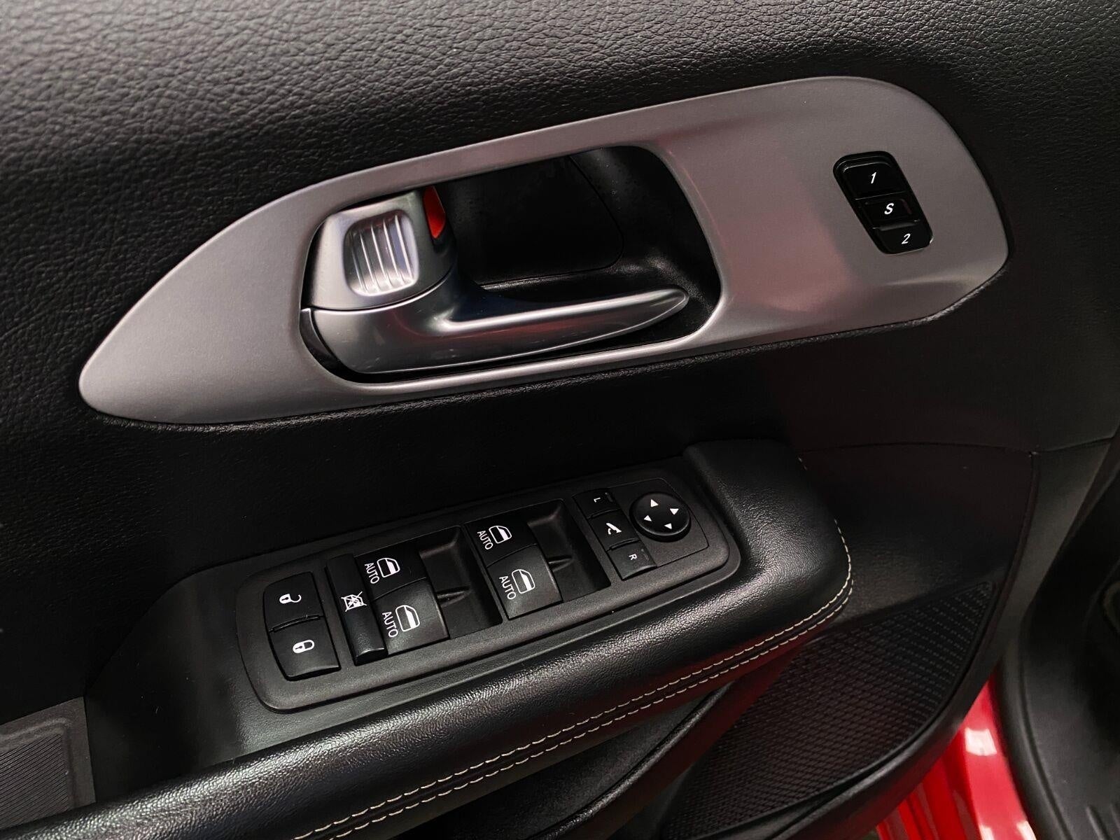 2025 Chrysler Pacifica Limited FWD
