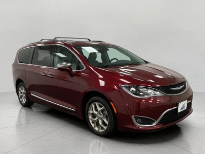 2017 Chrysler Pacifica Limited FWD
