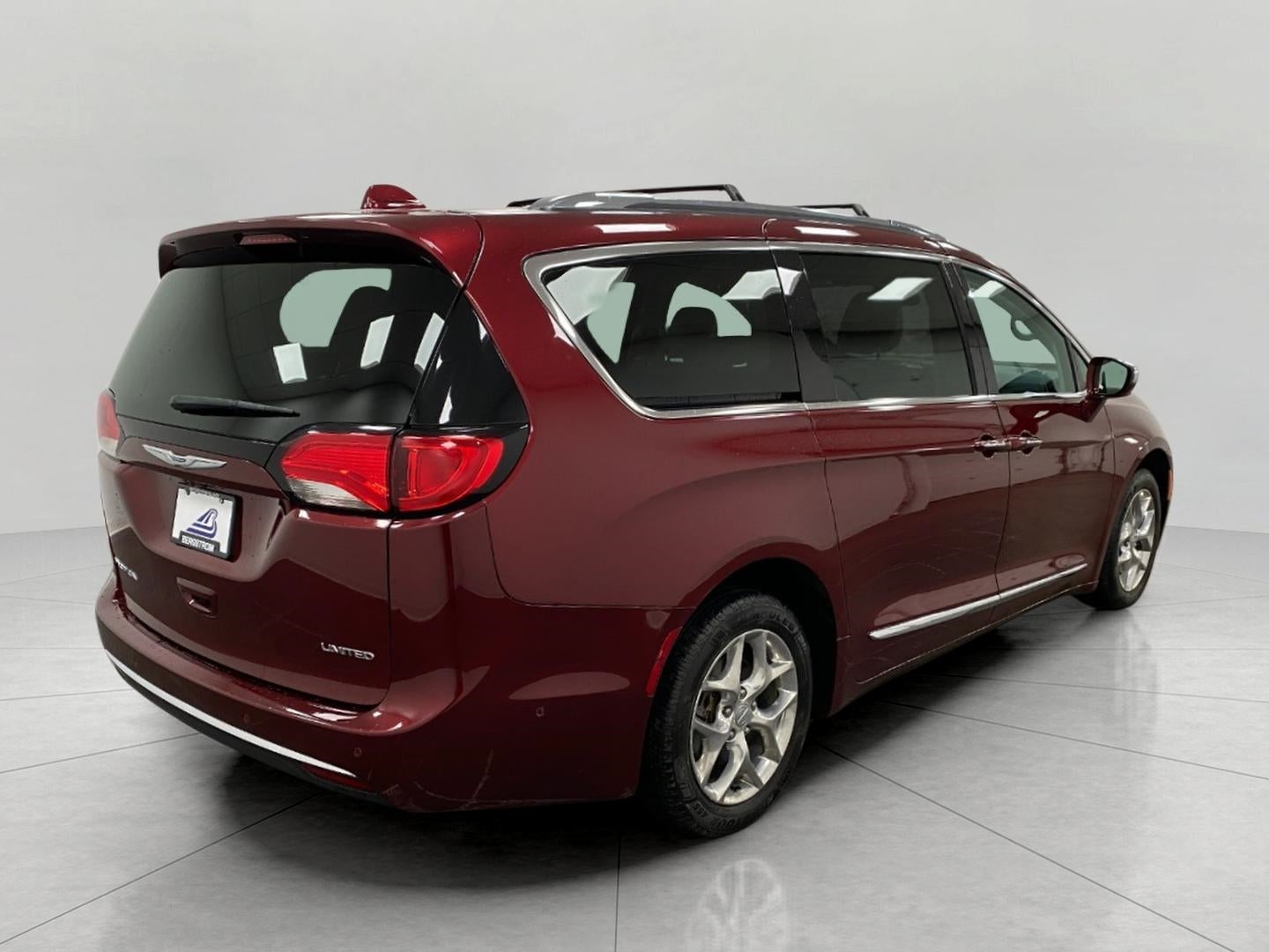 2017 Chrysler Pacifica Limited FWD