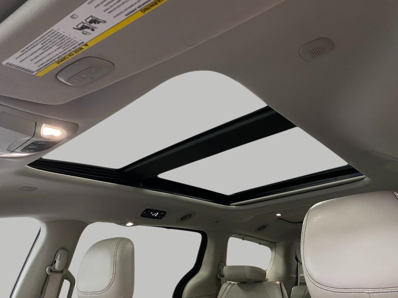 2017 Chrysler Pacifica Limited FWD