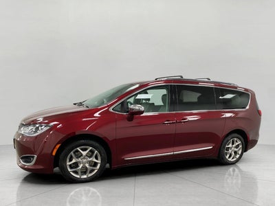 2017 Chrysler Pacifica Limited FWD