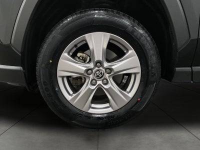 2025 Toyota RAV4 XLE AWD
