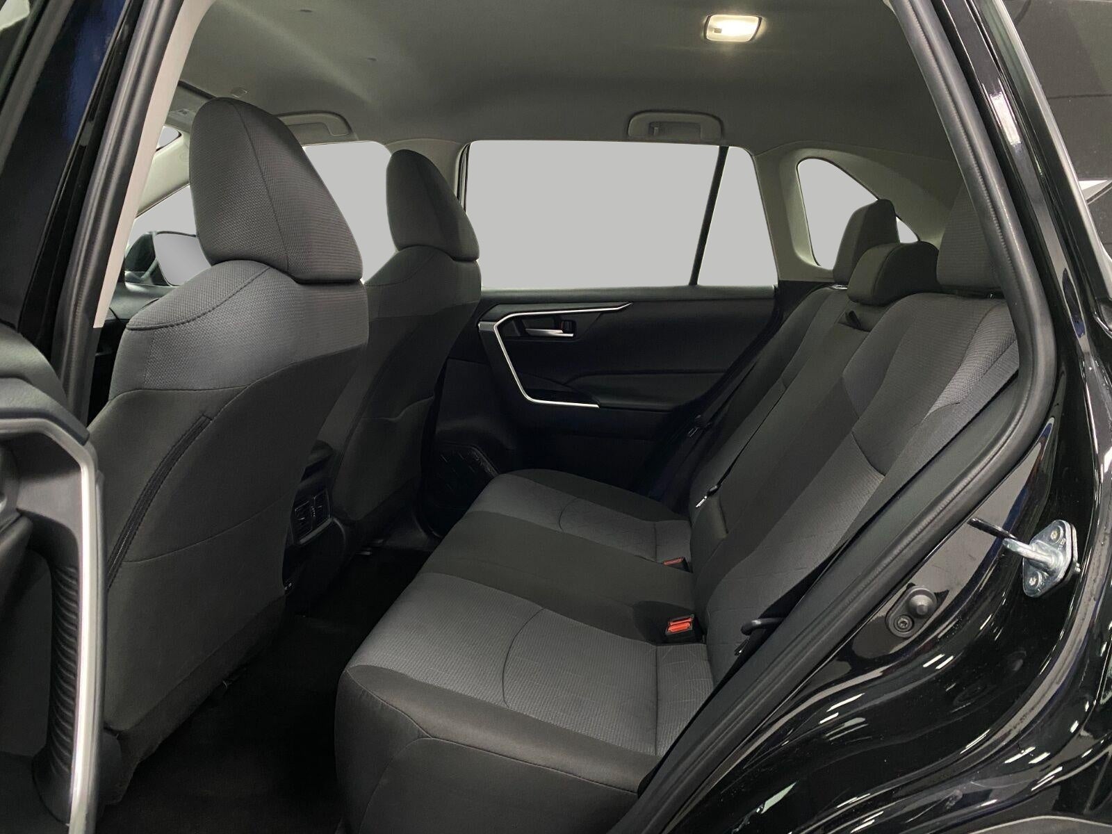 2025 Toyota RAV4 XLE AWD