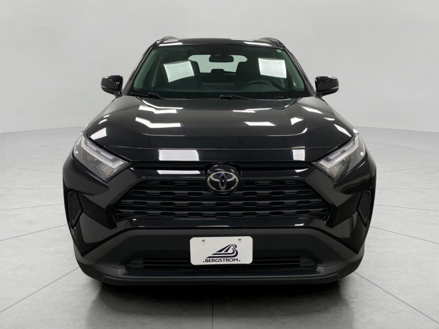 2025 Toyota RAV4 XLE AWD