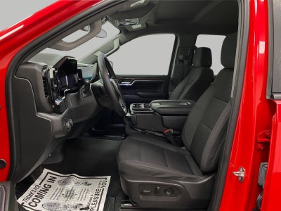 2024 Chevrolet SILVERADO 1500 LT