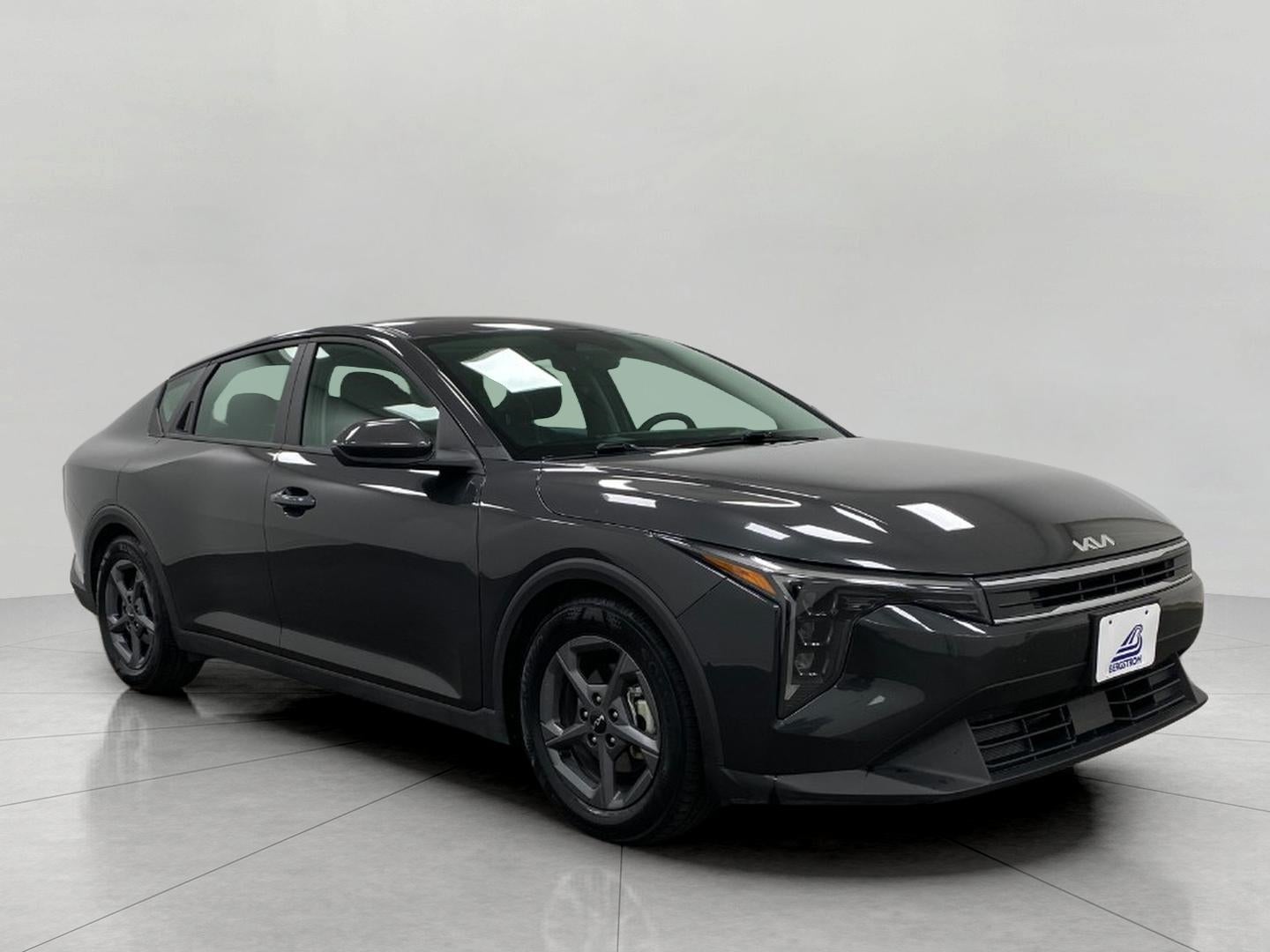 2025 Kia K4 LXS AT's photo