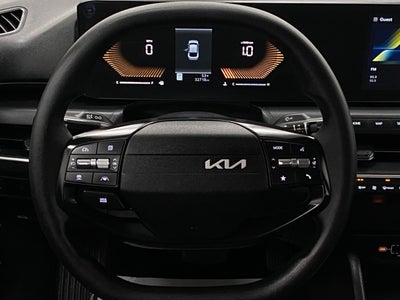 2025 Kia K4 LXS FWD