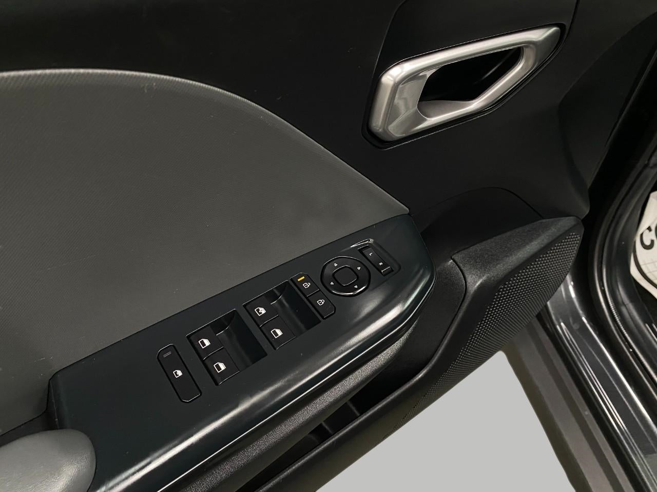 2025 Kia K4 LXS FWD