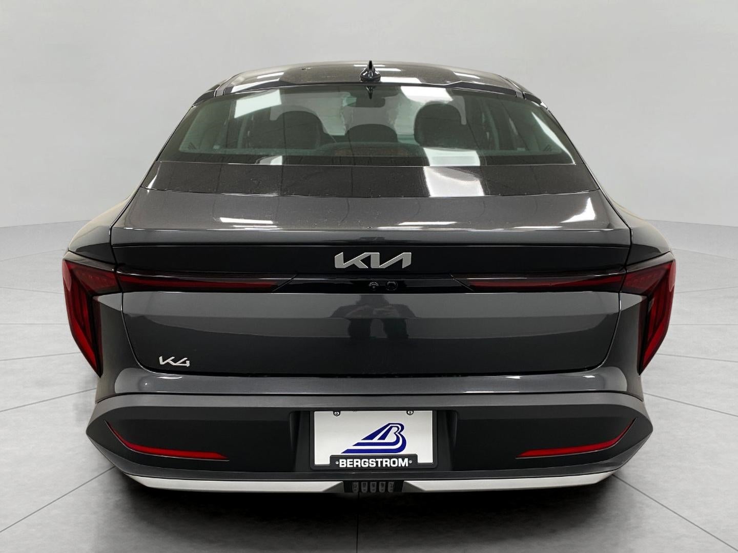 2025 Kia K4 LXS FWD