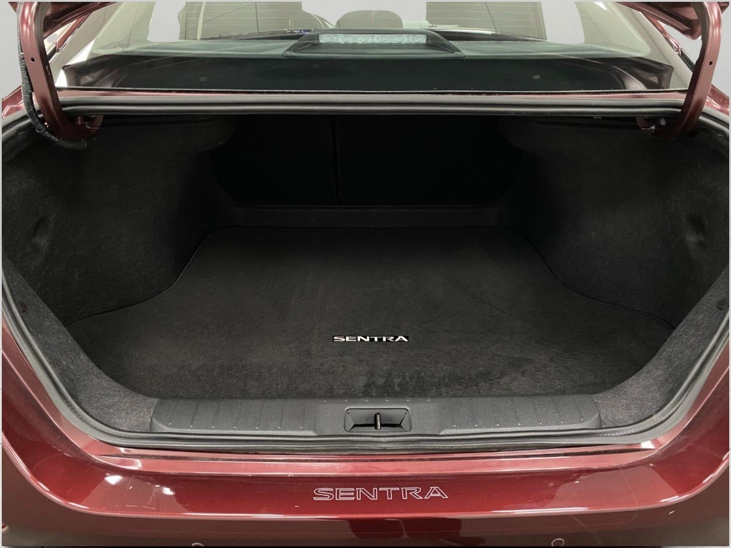 2025 Nissan Sentra SV CVT