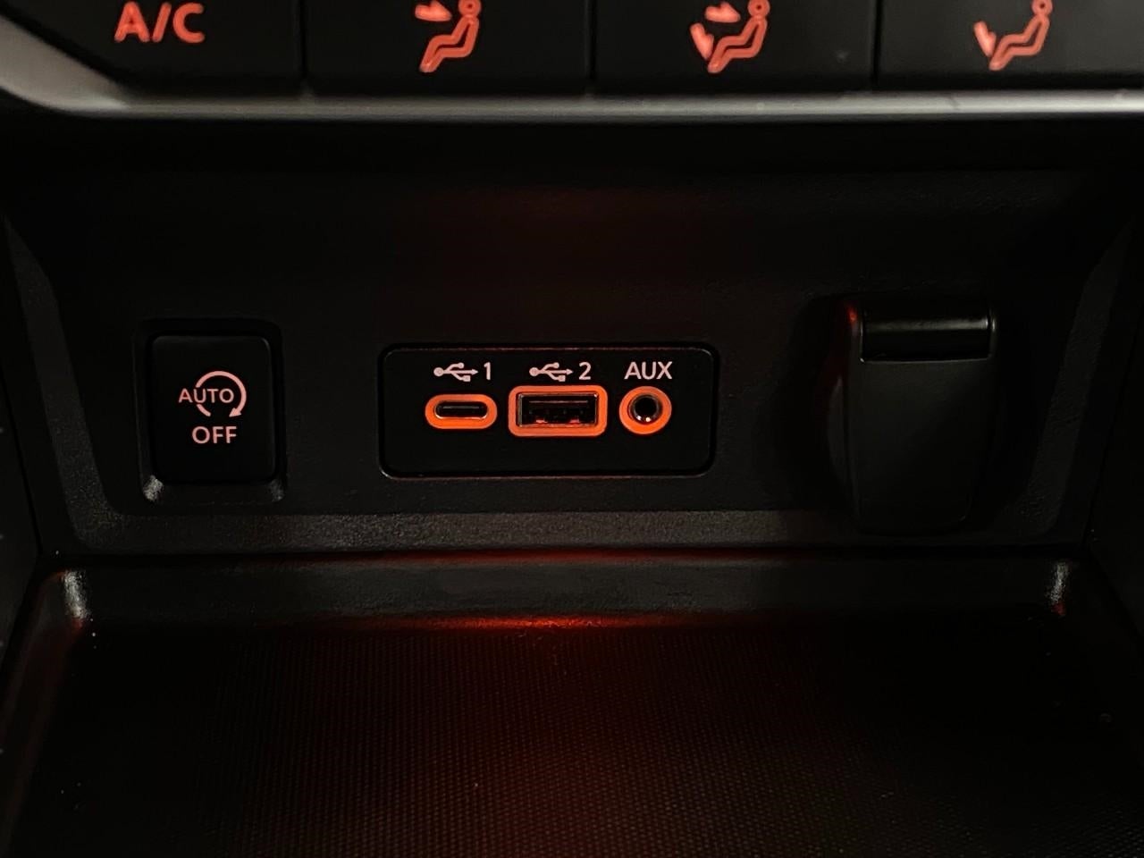 2025 Nissan Sentra SV CVT