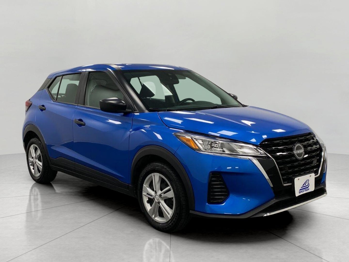 2024 Nissan Kicks S FWD
